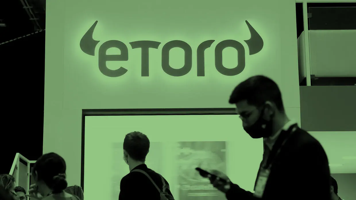 eToro Company