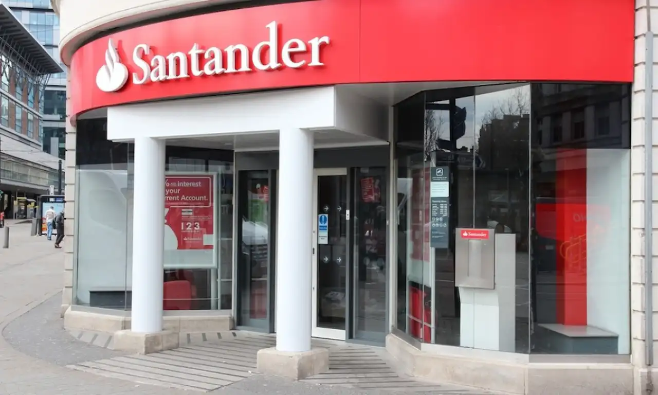 Santander Partners with Eurex